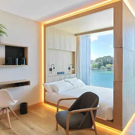 Noa Boutique Hotel 4*