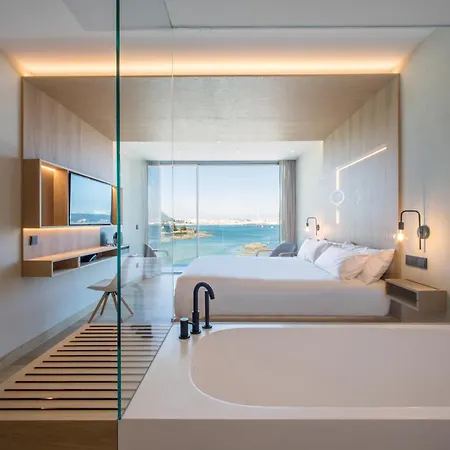 Noa Boutique Hotel 4*